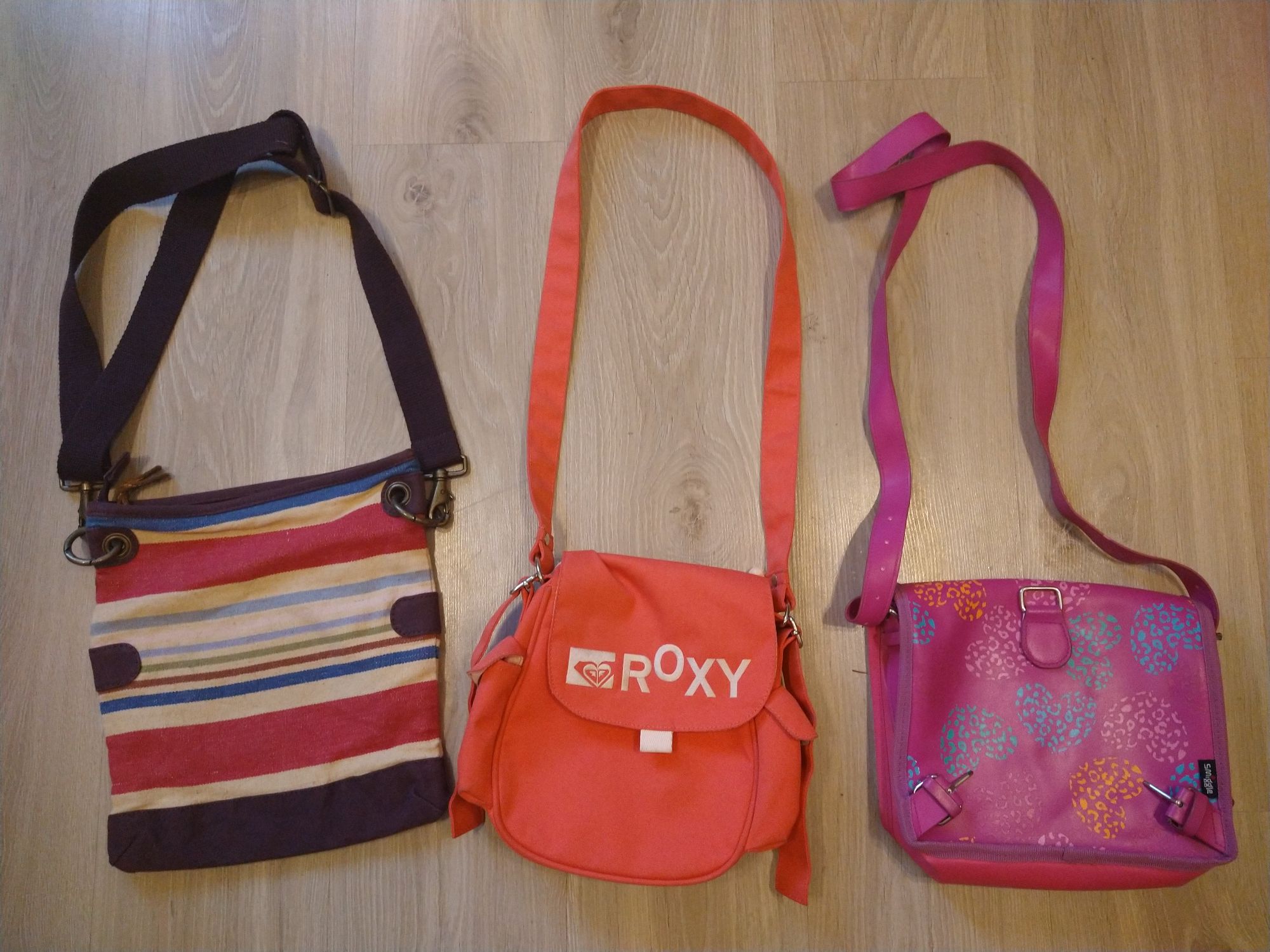 Małe torebki Roxy i inne