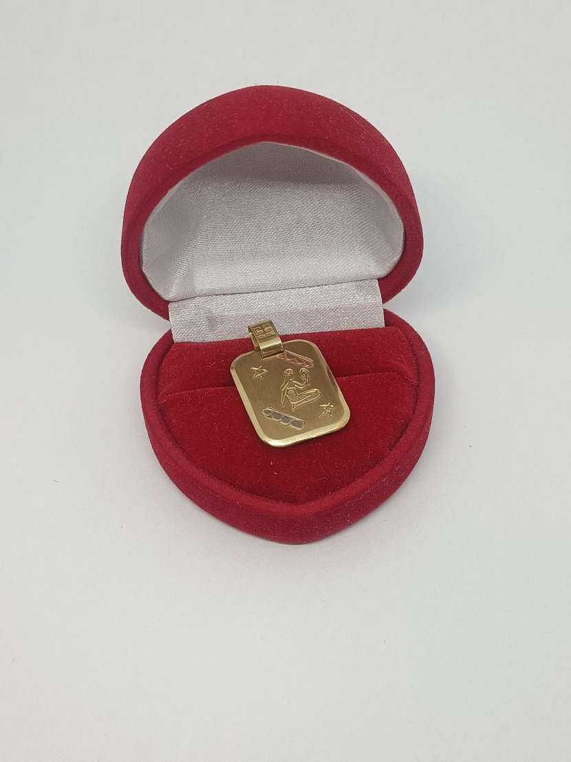 Złoty wisiorek, złoto 14k, 2,61g, Krosno Betleja