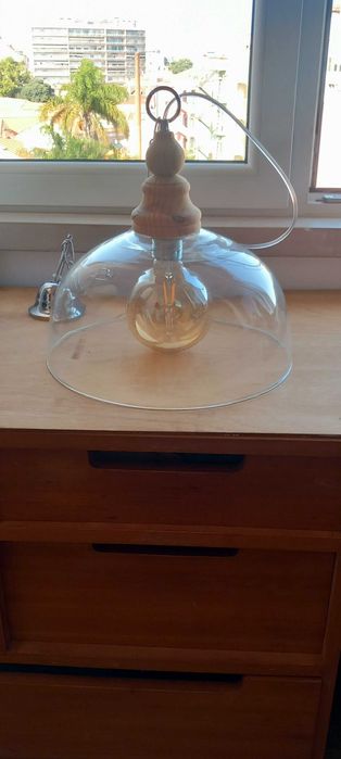 Candeeiro de teto suspenso + lâmpada a estrear