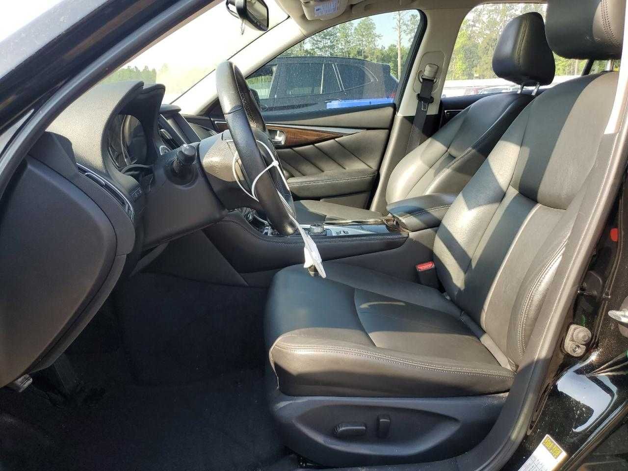 Infiniti Q50 Luxe 2018