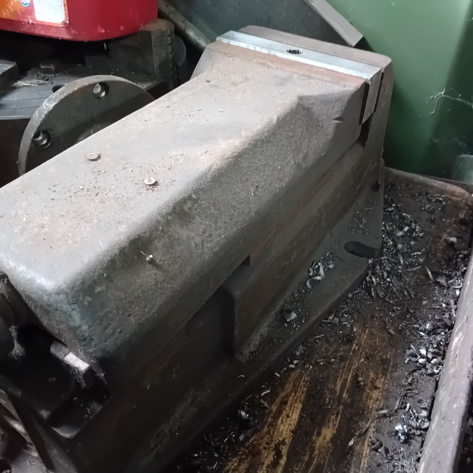 Imadło maszynowe hydrauliczne