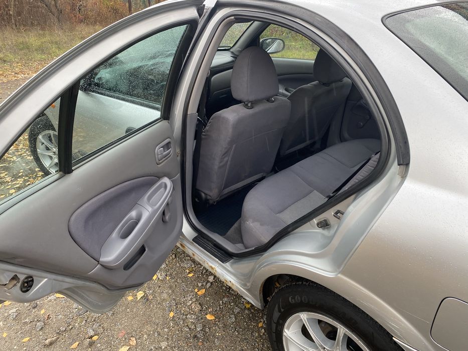 Нісан Альмера 2003