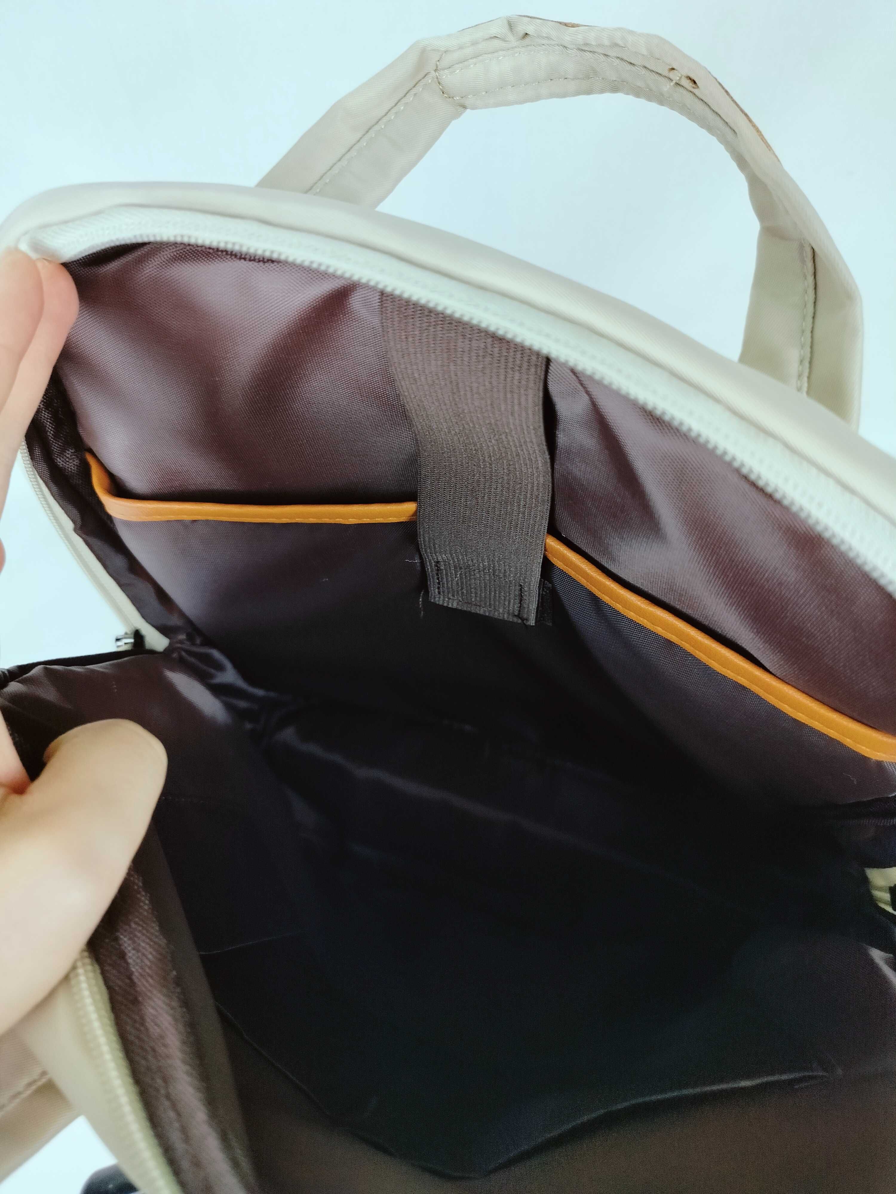 Nowy damski beżowy plecak na laptopa na walizkę