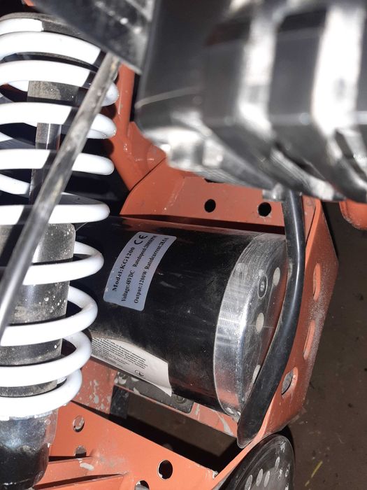 Квадроцикл дитячий електричний