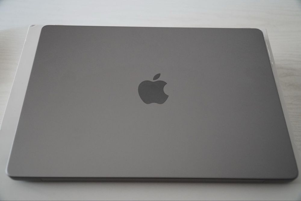 MacBook Pro M2 Pro Idealny Stan 512 GB SSD 16 GB RAM