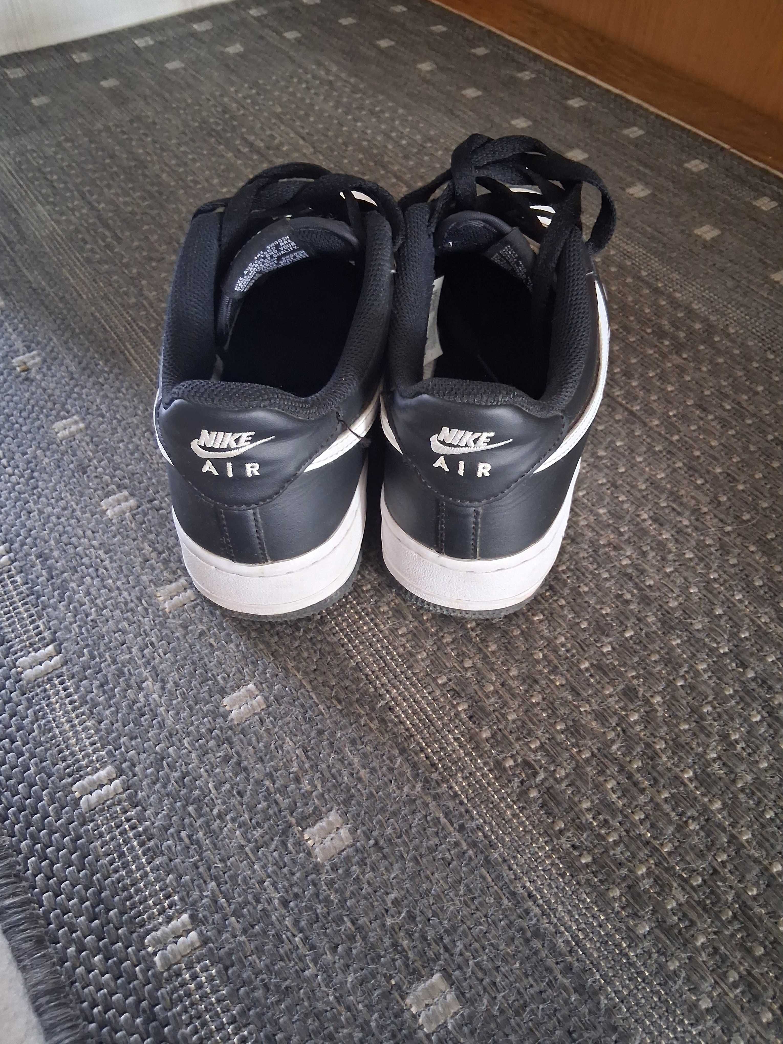 Buty  air  force