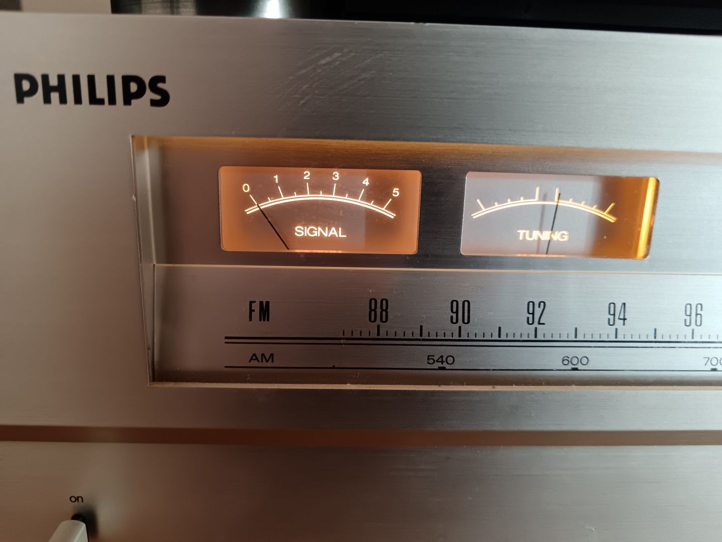 Philips AH186 AM FM tuner