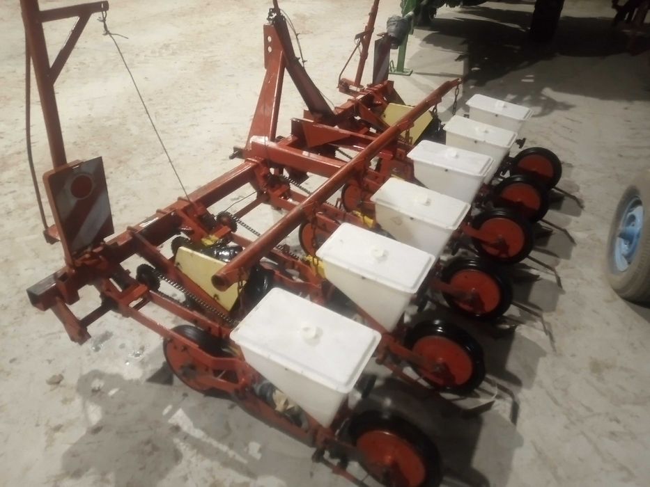 Siewnik do buraków gama 5 nowy typ