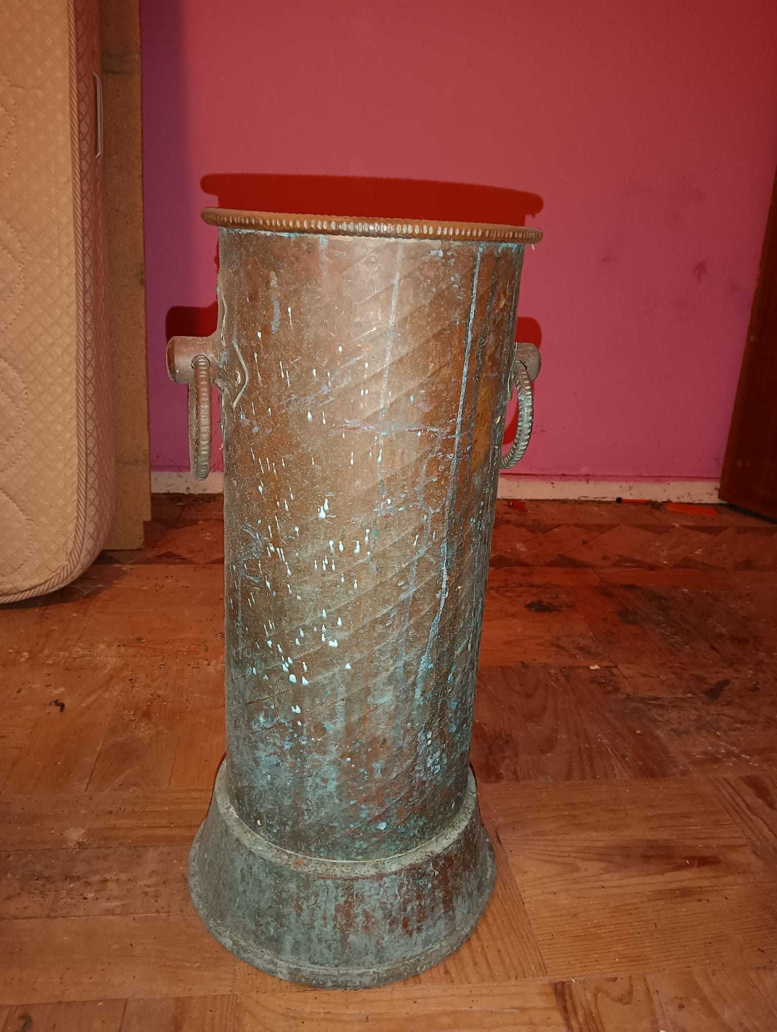 Suporte para guarda chuva em cobre
