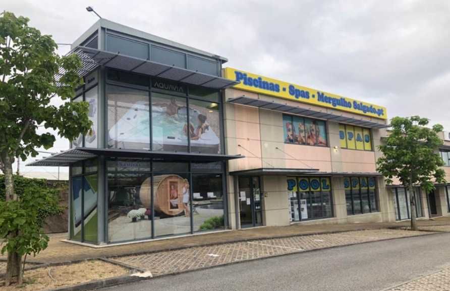 Black Friday rechargeable pool and spa vaccum cleaner