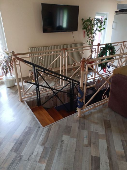 Луцьк Оренда будинку окремий вхід,прибудинкова територія.