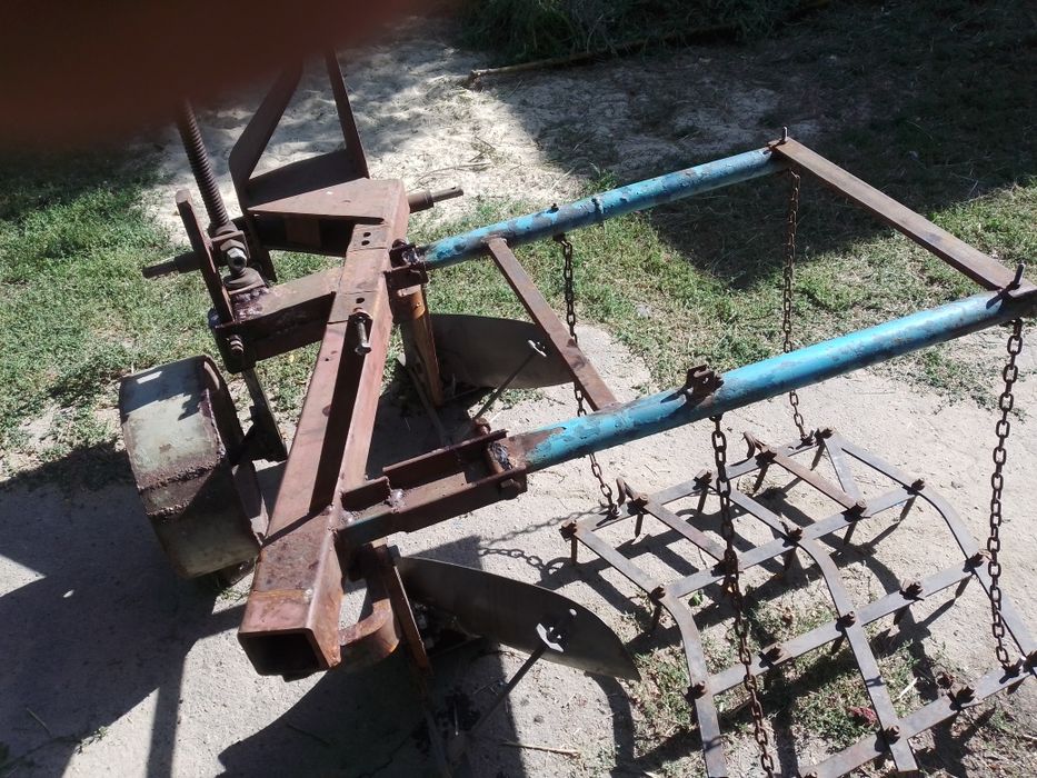 Плуг 2х24 корпуса нові  іспанські