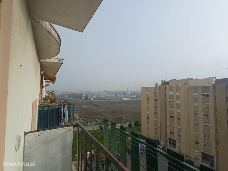 Apartamento T3 - IMÓVEL OCUPADO