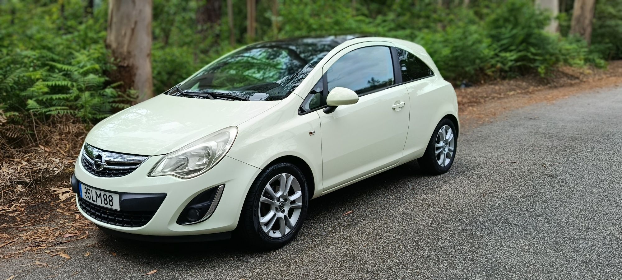 Opel Corsa - Street Edition Gasolina