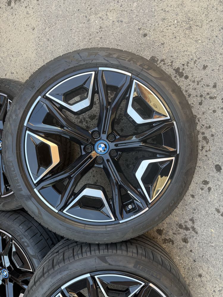Bmw IX I20 Диски r22 1020 стиль