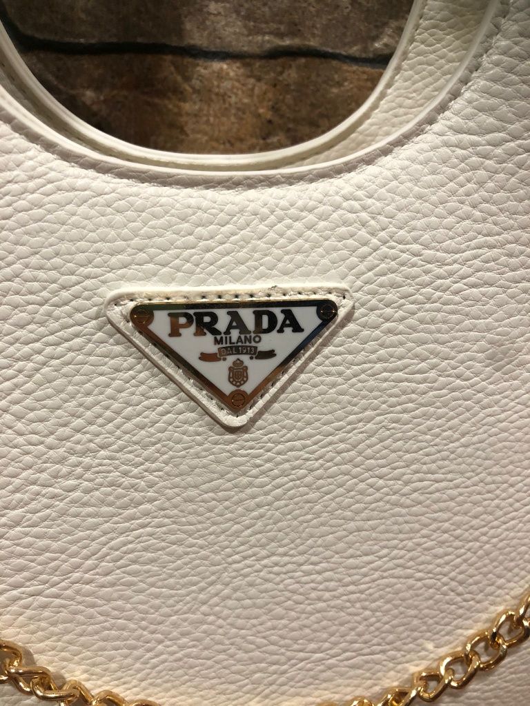 Mala da prada nova