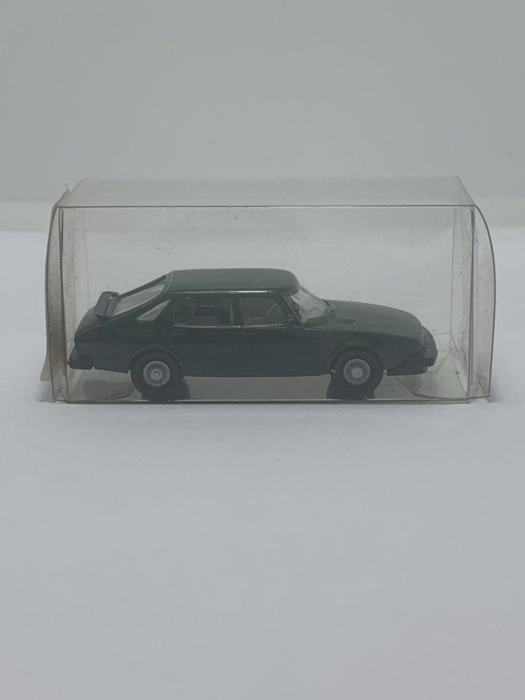 Saab 900 Turbo da Wiking escala 1/87