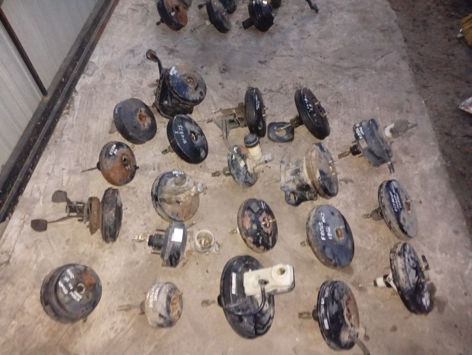 Вакуумный усилитель вакуум Ситроен Пежо Вольво рено