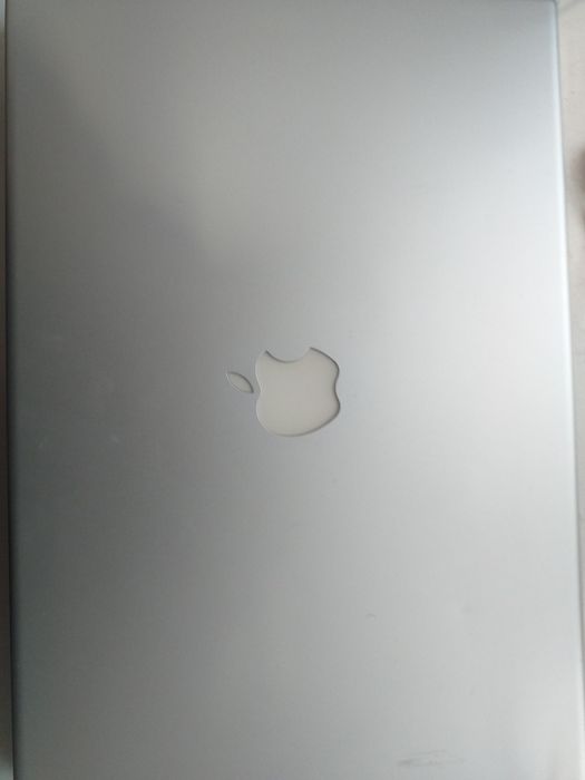Laptop Macbook Pro 3.1, dysk SSD 240 Gb.