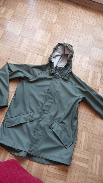 Kurtka przeciwdeszczowa roz.134-140