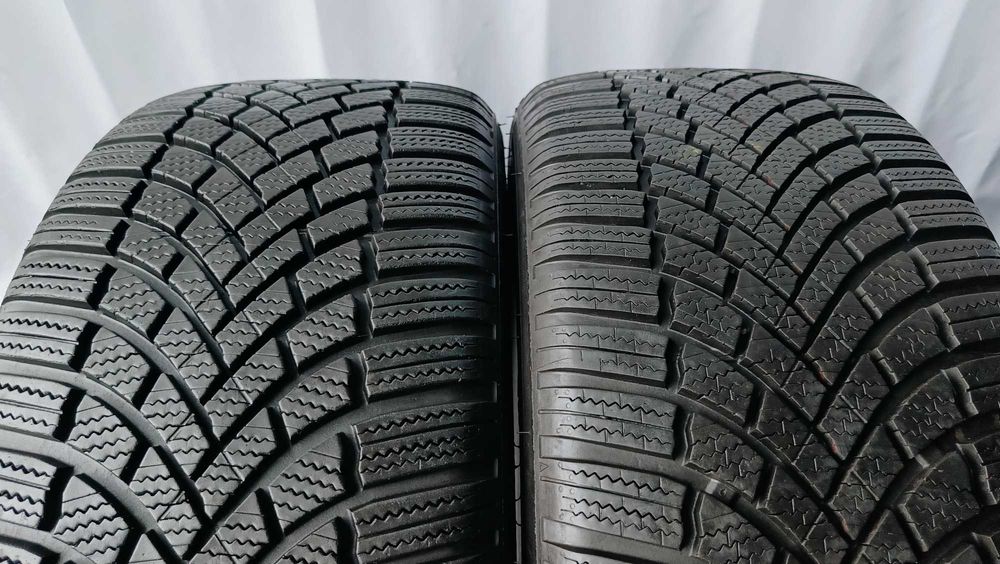 2X 235/45R18 98V Bridgestone blizzak LM005 77K