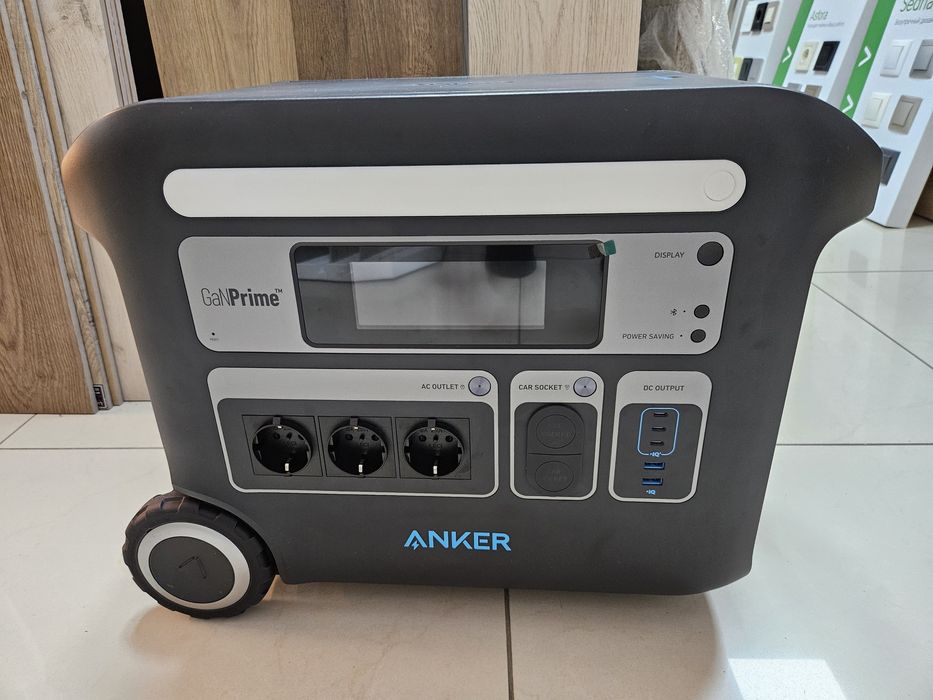 Anker 767 зарядна станція.