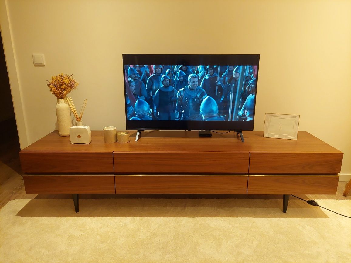Móvel de TV Laskasas