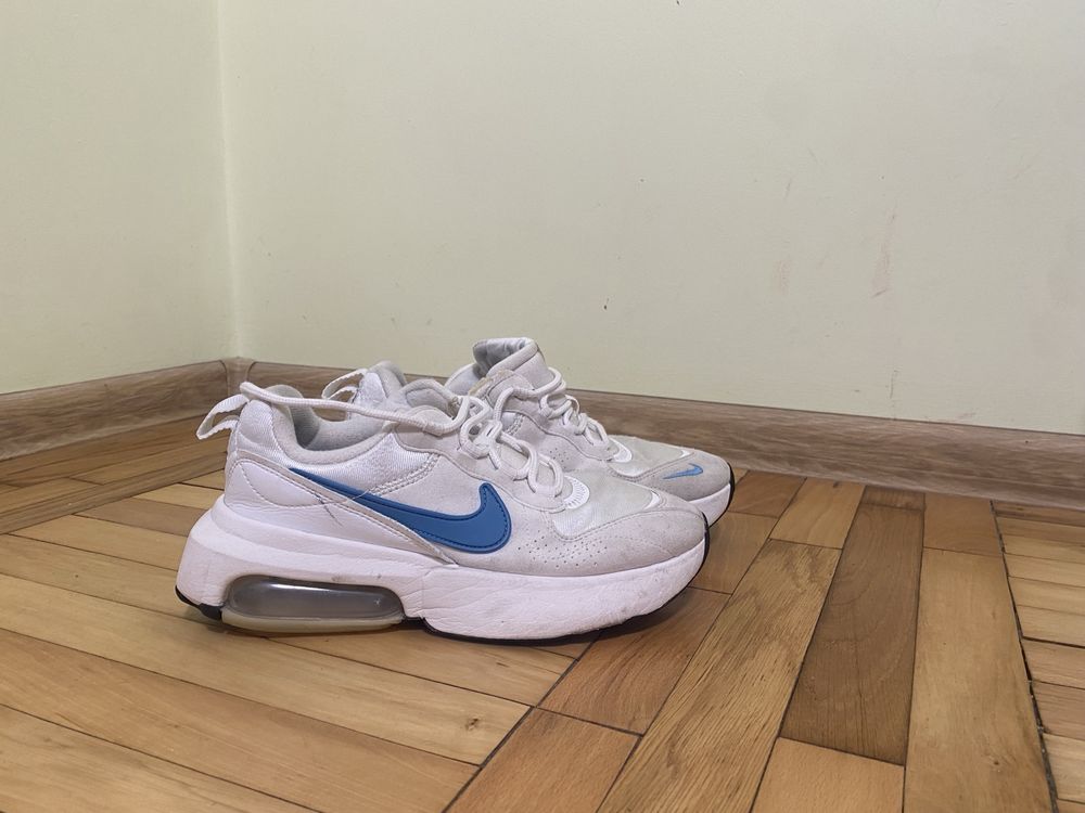 Кросівки Nike WMNS AIR MAX