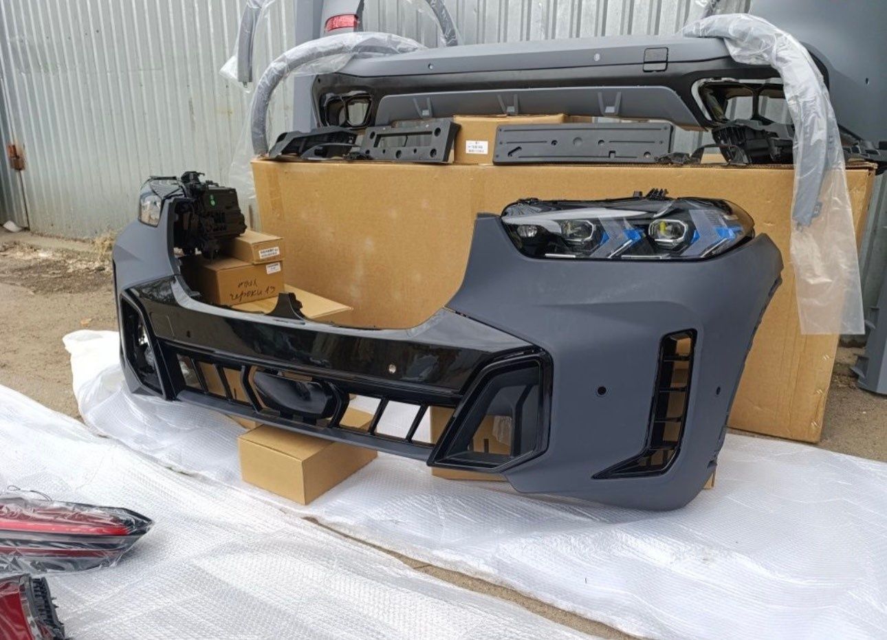 Комплект рестайлинга BMW X5 G05 LCI обвес BMW X5 G05