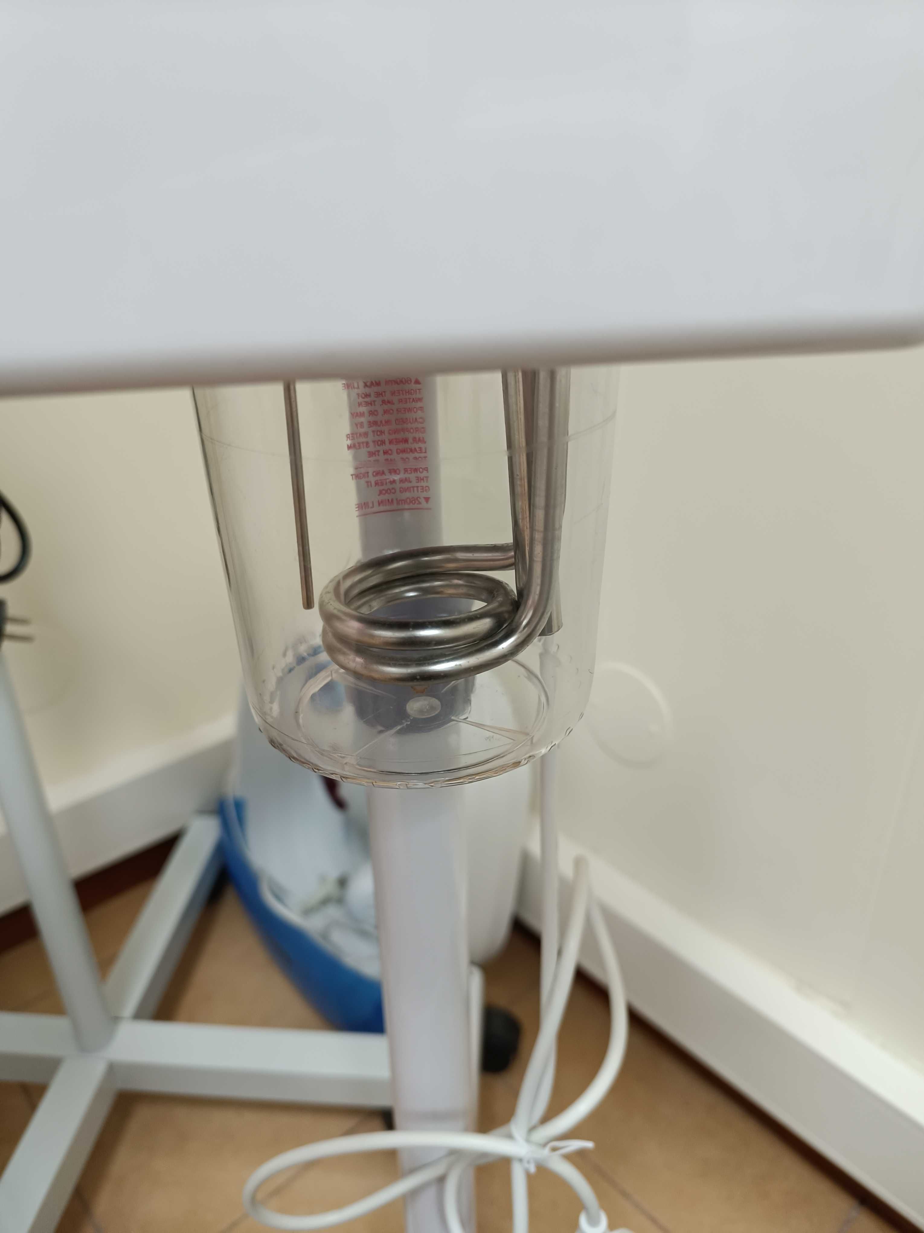 Lupa de estética com Led e com 5 dioptrias e vaporizador de ozono