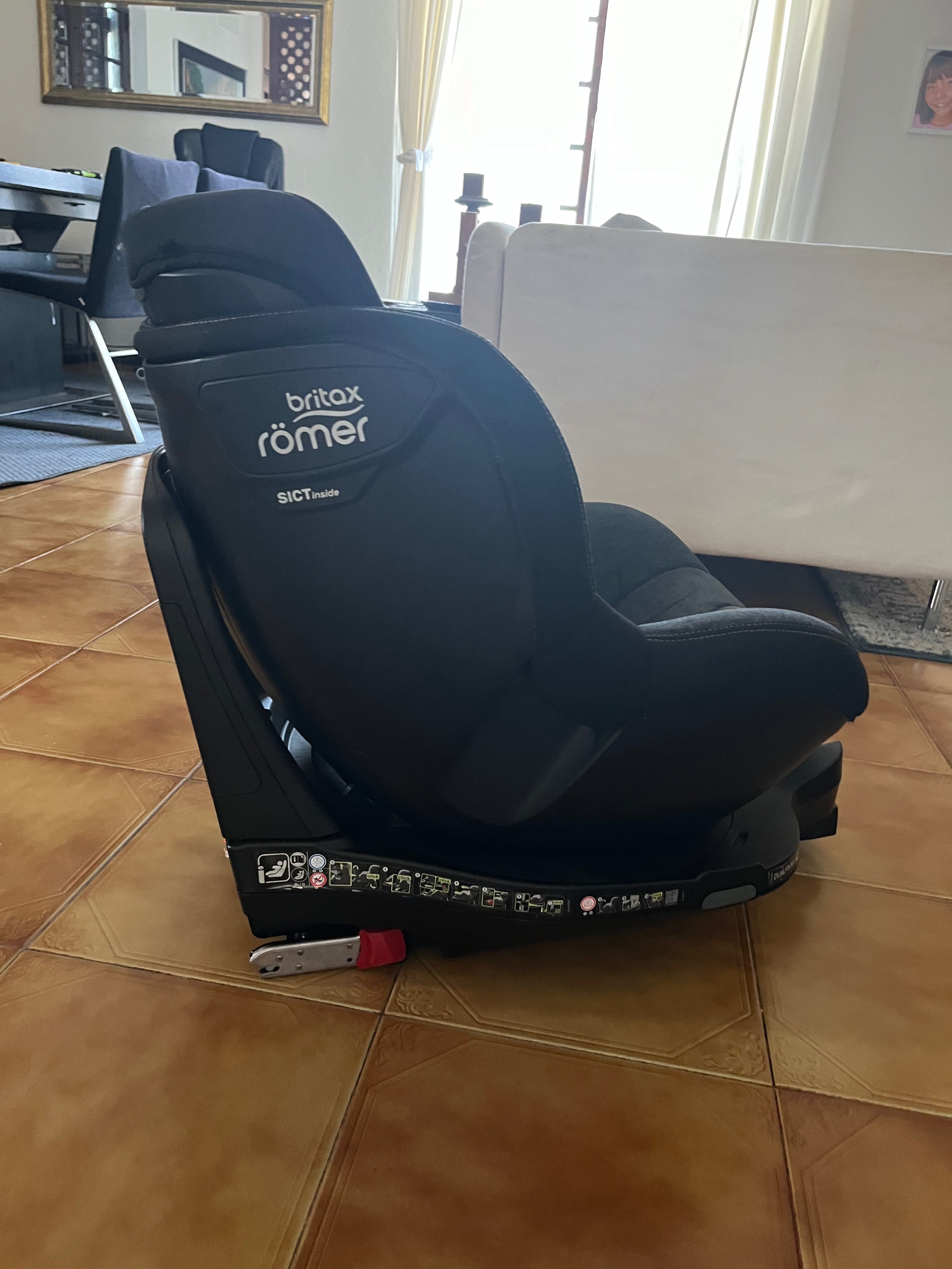 Britax Römer Cadeira Auto giratória de 360º Norma i-Size,