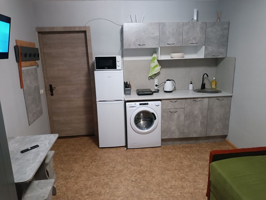 Подобово житло, правий берег, Незламна 3