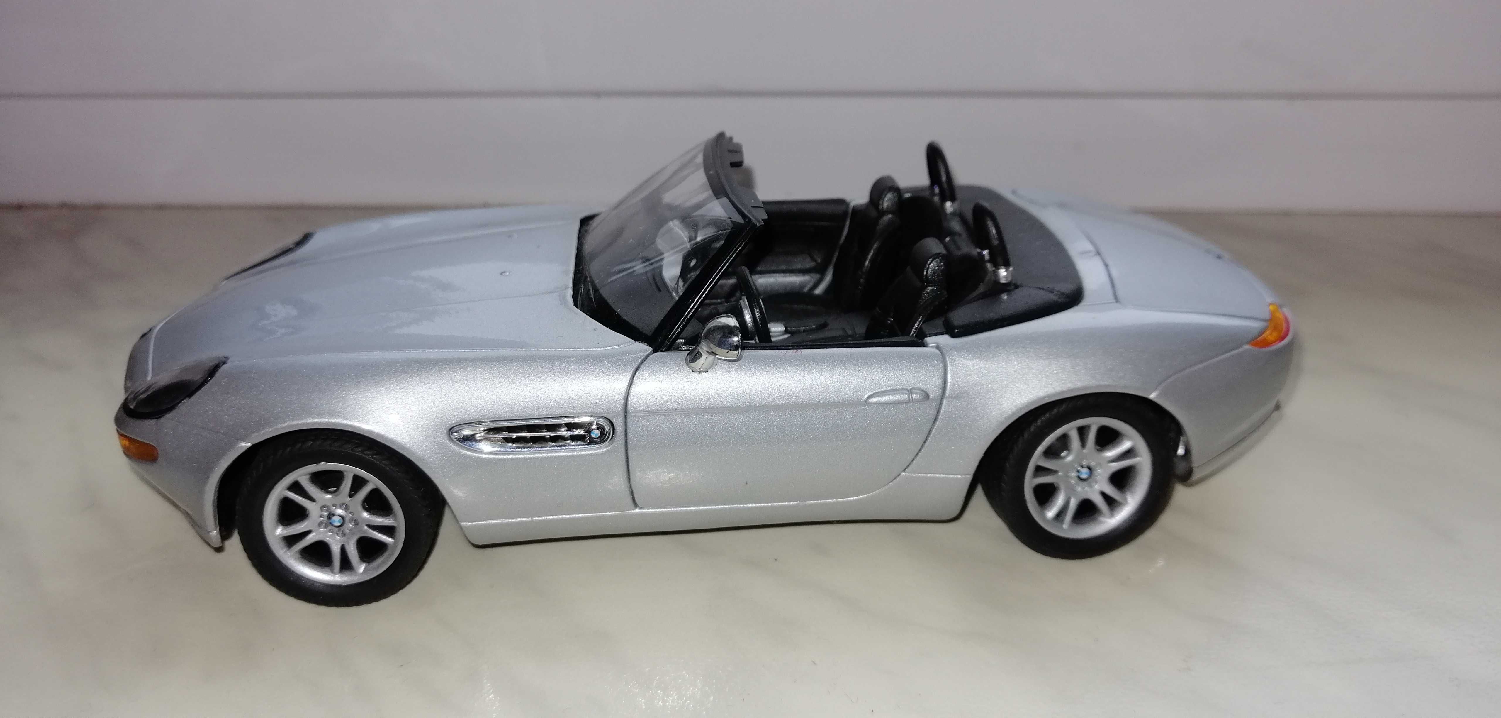 Sprzedam model BMW z8 1/24