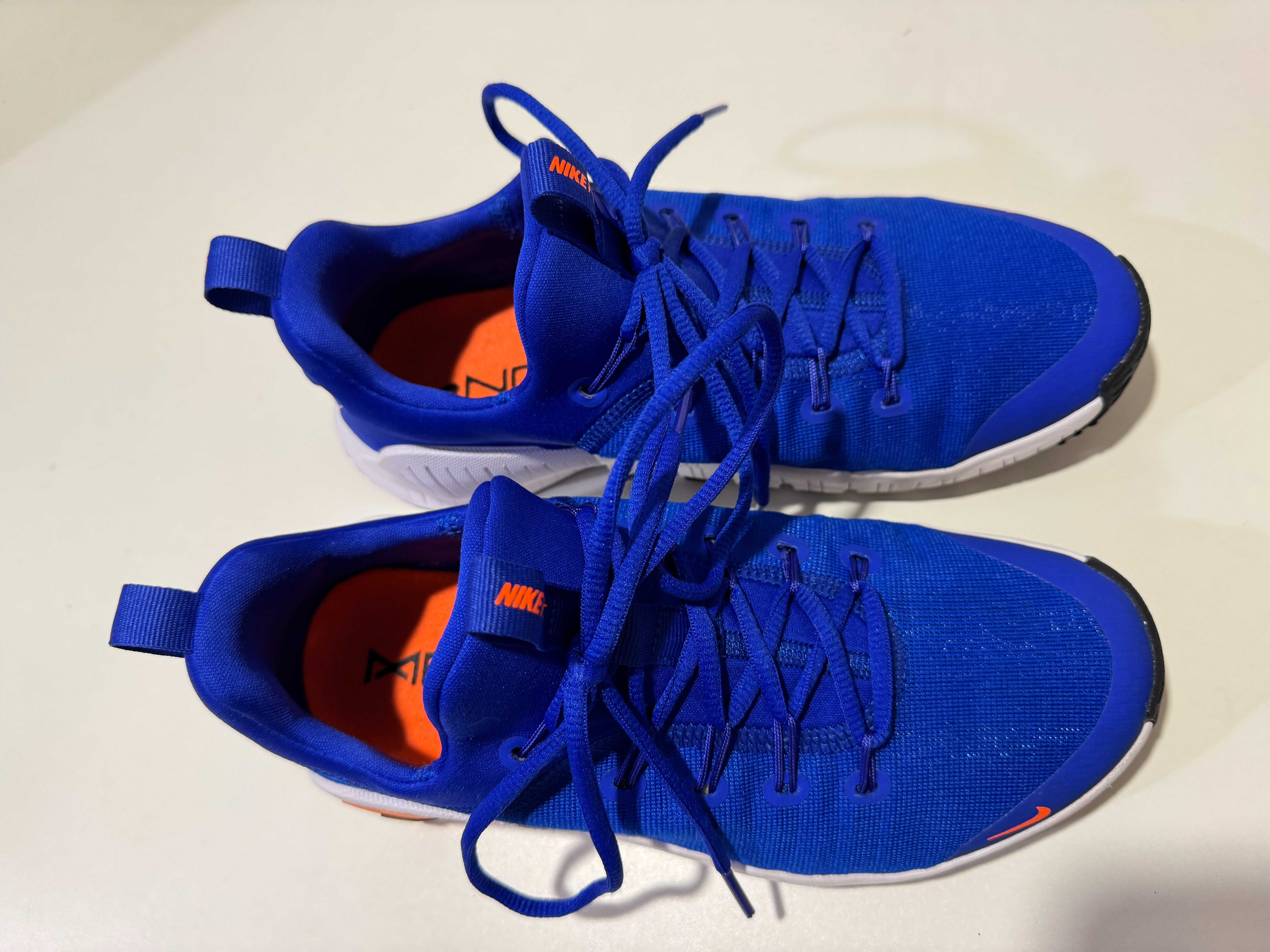 Кросівки тренувальні  Nike FREE METCON 6 FJ7126-400, 39р