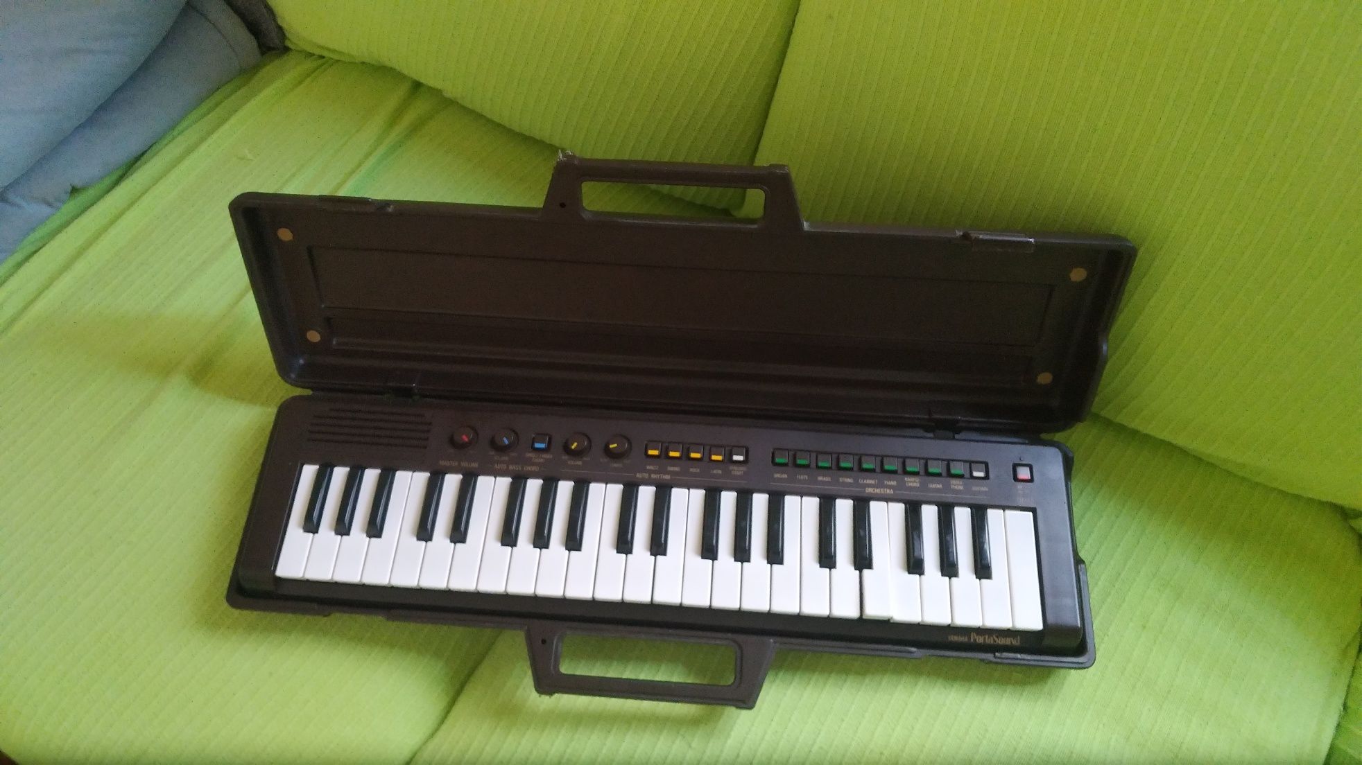Yamaha PS-3 PortaSond piano sintetizador teclado órgão musical
