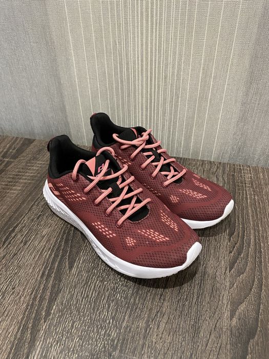 Коосівки в ідеальному стані на ніжку 22.5 см