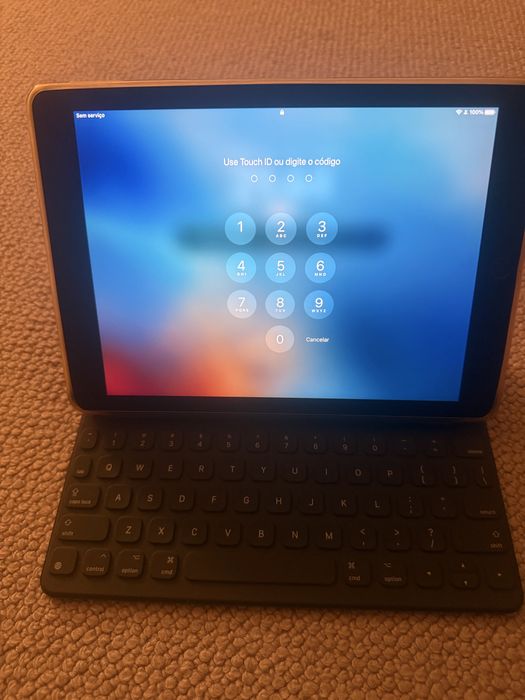 Ipad pro 9.7 imaculado 128gb +  4g desbloq e teclado Apple