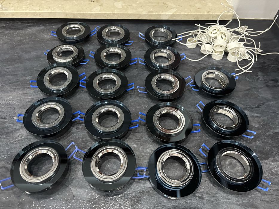 Kandlux czarne szklane oczka 18 sztuk