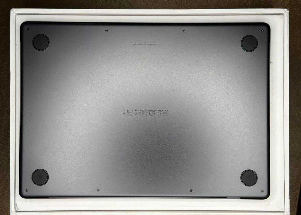 Macbook Pro 14 M3 18/512 гб