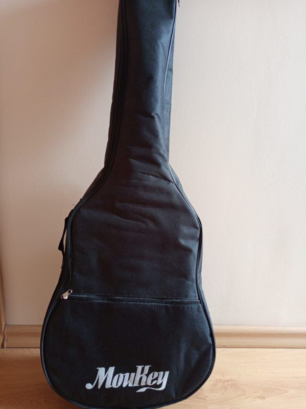 Gitara akustyczna leworęczna