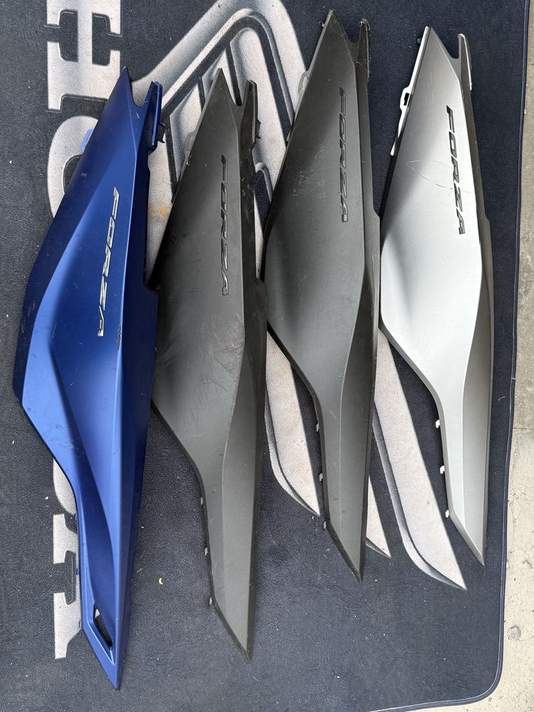 Prawy lewy tył ogon honda forza 125 lub 350