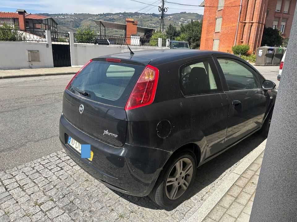FIAT grand punto GASÓLEO 90 CVS Caixa automática.