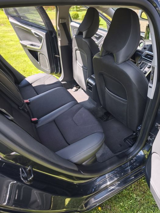 Volvo V60 D3 Momentum z Niemiec do opłat