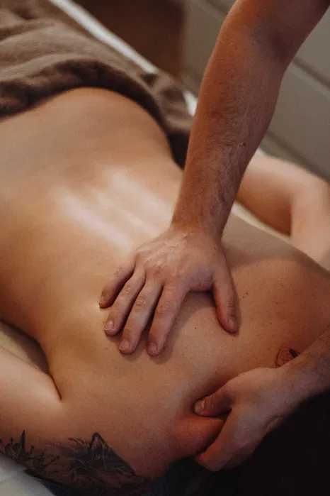 Masaż modelującу antystresowy relaksacyjny Masażysta Mobilny