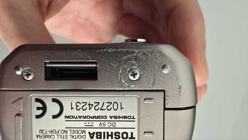 Camara compacta Toshiba pdr-30 funcionante, testada, completa, rara.