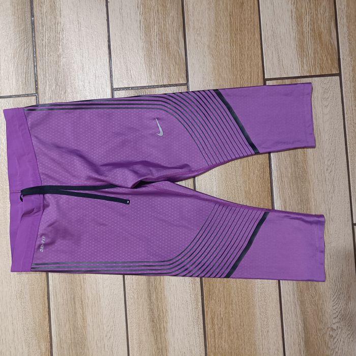 Шорти Nike  розмір s