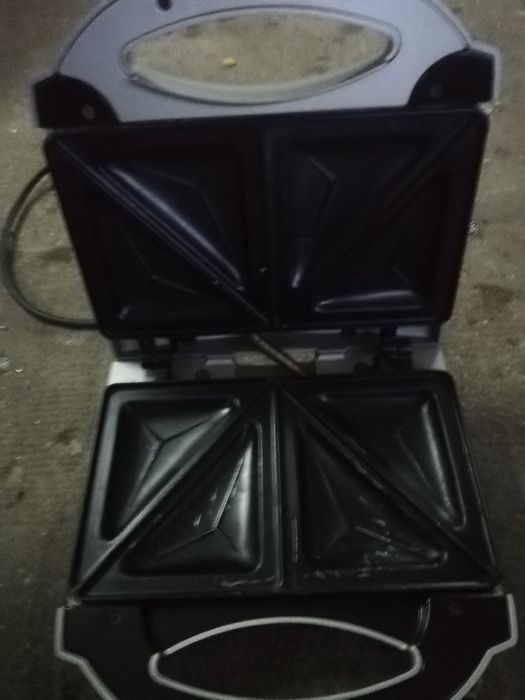 Ventiladores e sandwicheira