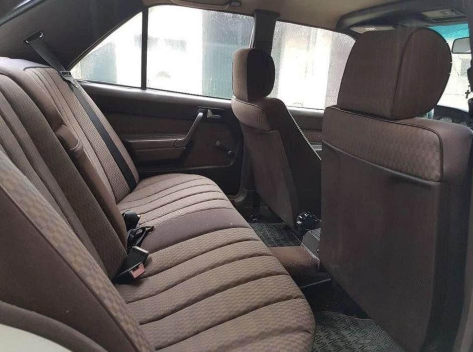 Mercedes Benz 190