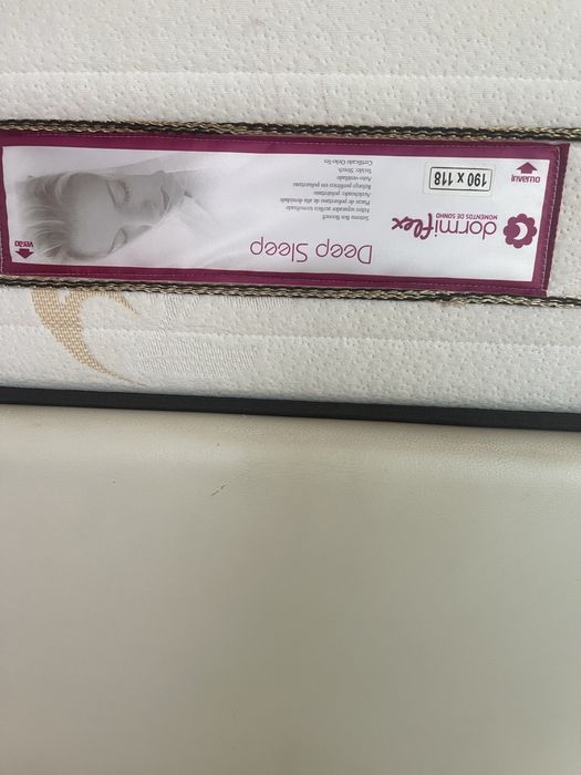 Cama solteiro em pele