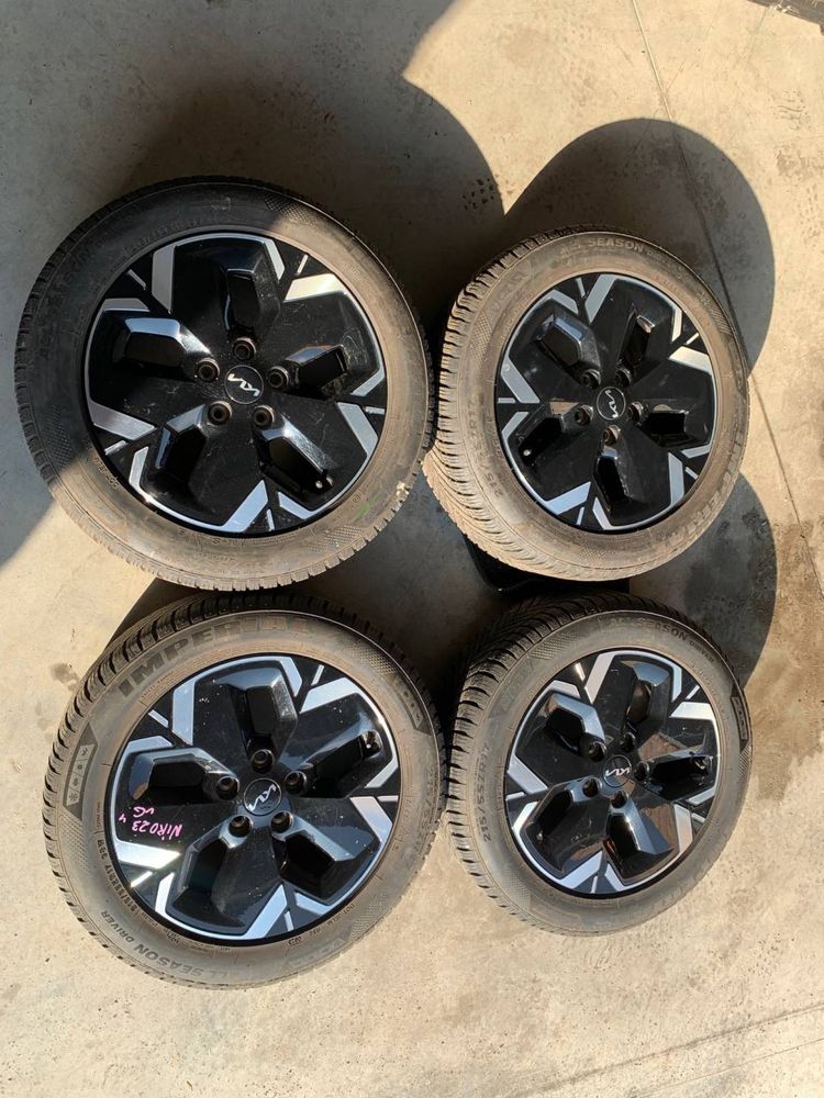 Шини колеса комплект диски 215/55 r17